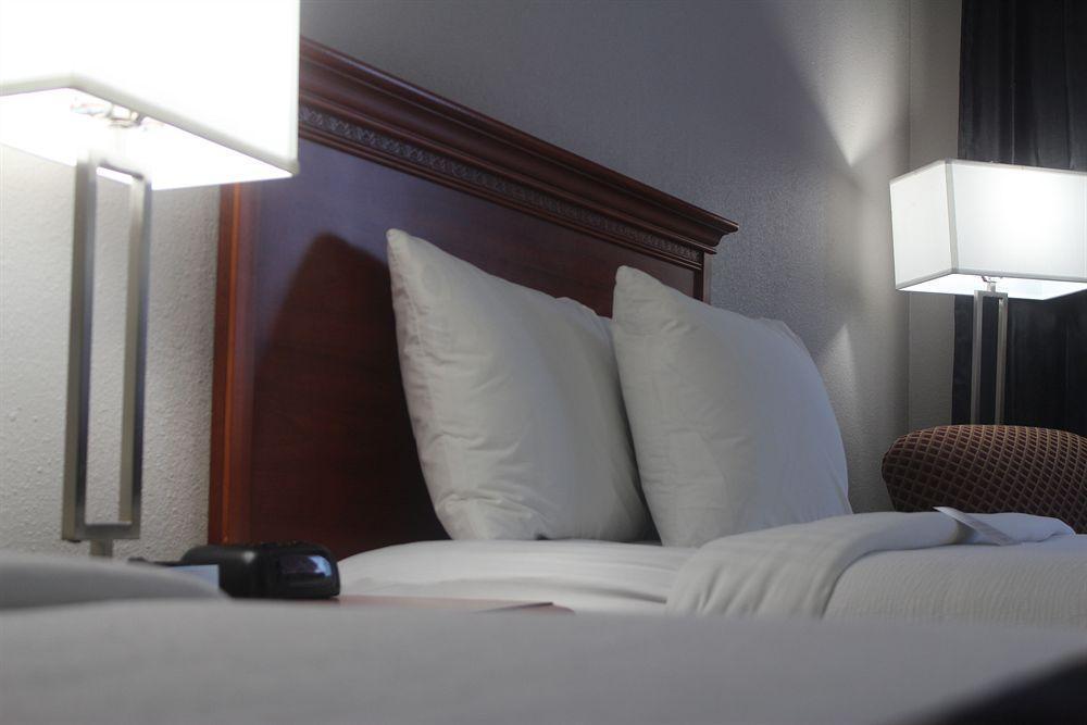 Country Inn & Suites By Radisson, Lackland Afb San Antonio , Tx Exterior photo